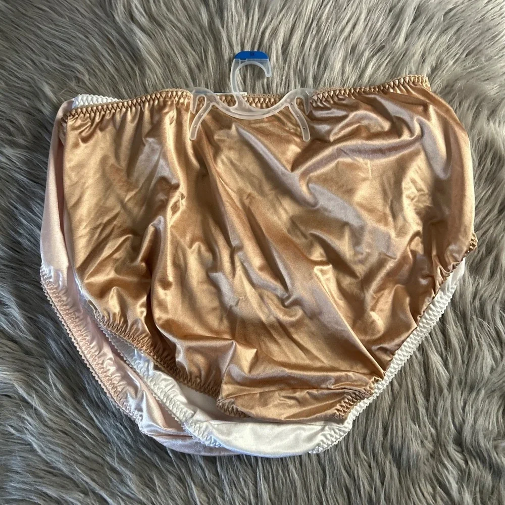 Vanity Fair Undershapers Panties Women's Size 5XL/12 Light Control Underwear NEW
